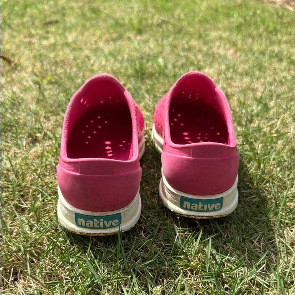 Native comfortable stylish